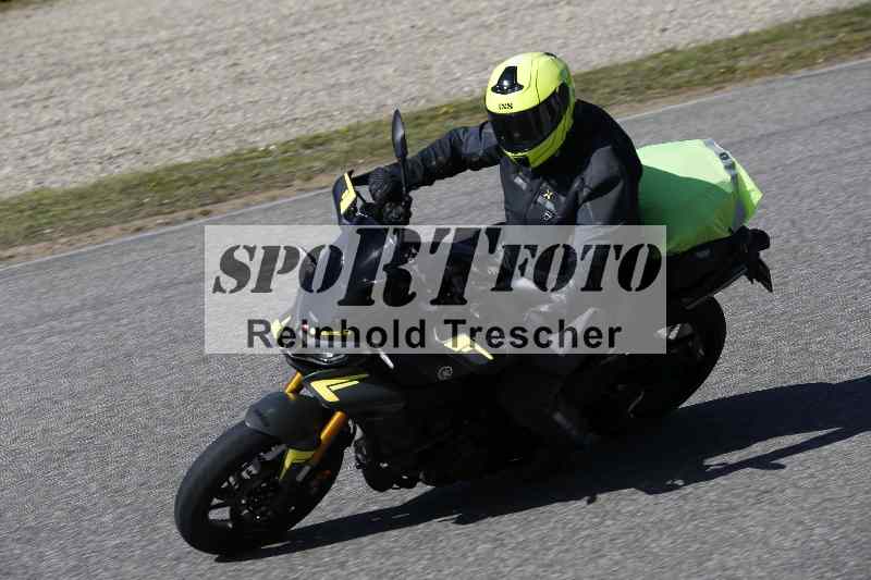 /01 02.04.2026 MAZ ADR/Gruppe gelb Gruppe gruen/57-1